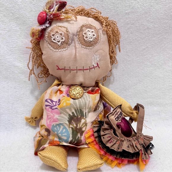 Handcrafted Upcycled Companion Dolls slow stitch buttons, laces & brocade Gifts - Picture 8 of 12